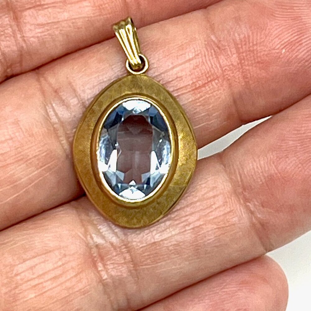 Estate Find! Blue Topaz 9kt Gold Designer Signed K&L Vintage Pendant - Picture 6 of 8
